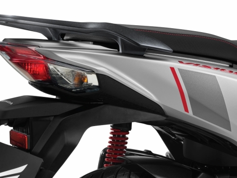 Tem xe Sport mới